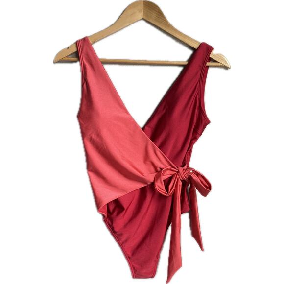 NEW Macie Faux Wrap Side Tie One Piece Swimsuit SZ M Color Block Red Pink Cupshe - Picture 5 of 9